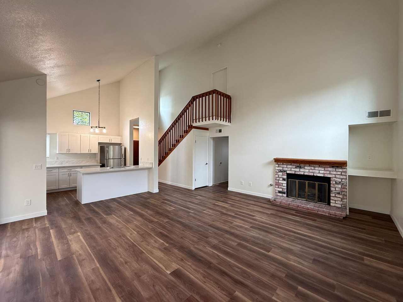1422 Eagle Ct - Photo 6 of 50