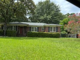 featured image of 1531 Iris Dr