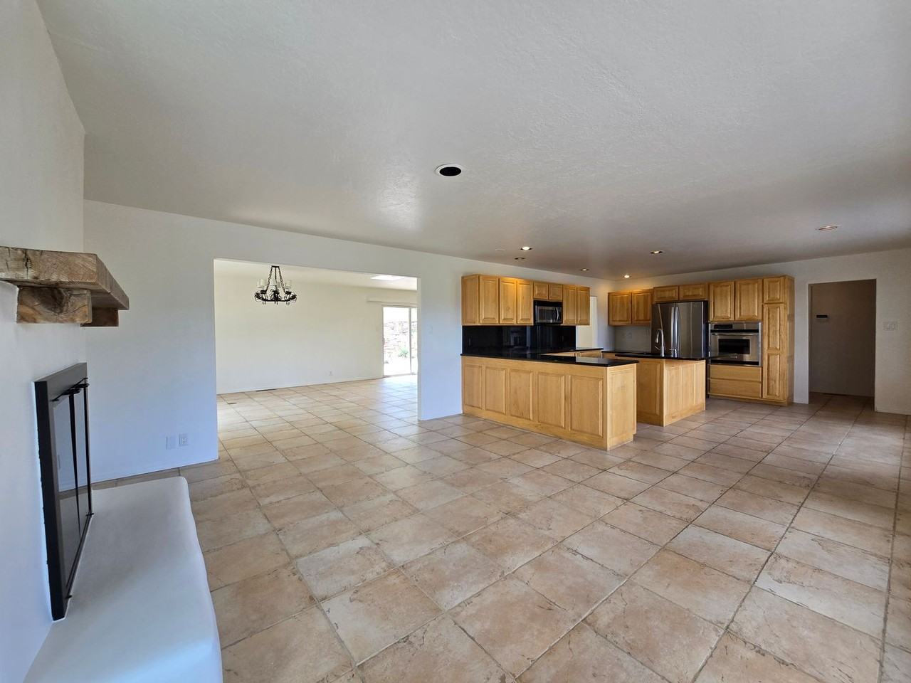 105 Michelle Dr - Photo 6 of 44