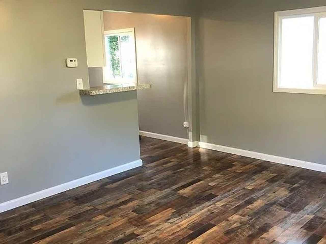 6615 Hamilton St - Photo 2 of 8
