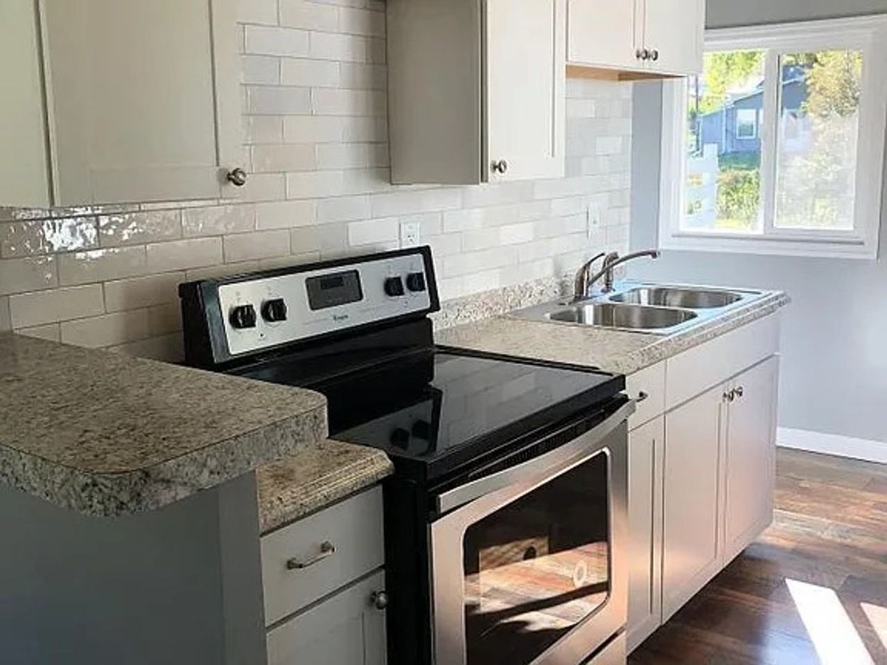 6615 Hamilton St - Photo 4 of 8