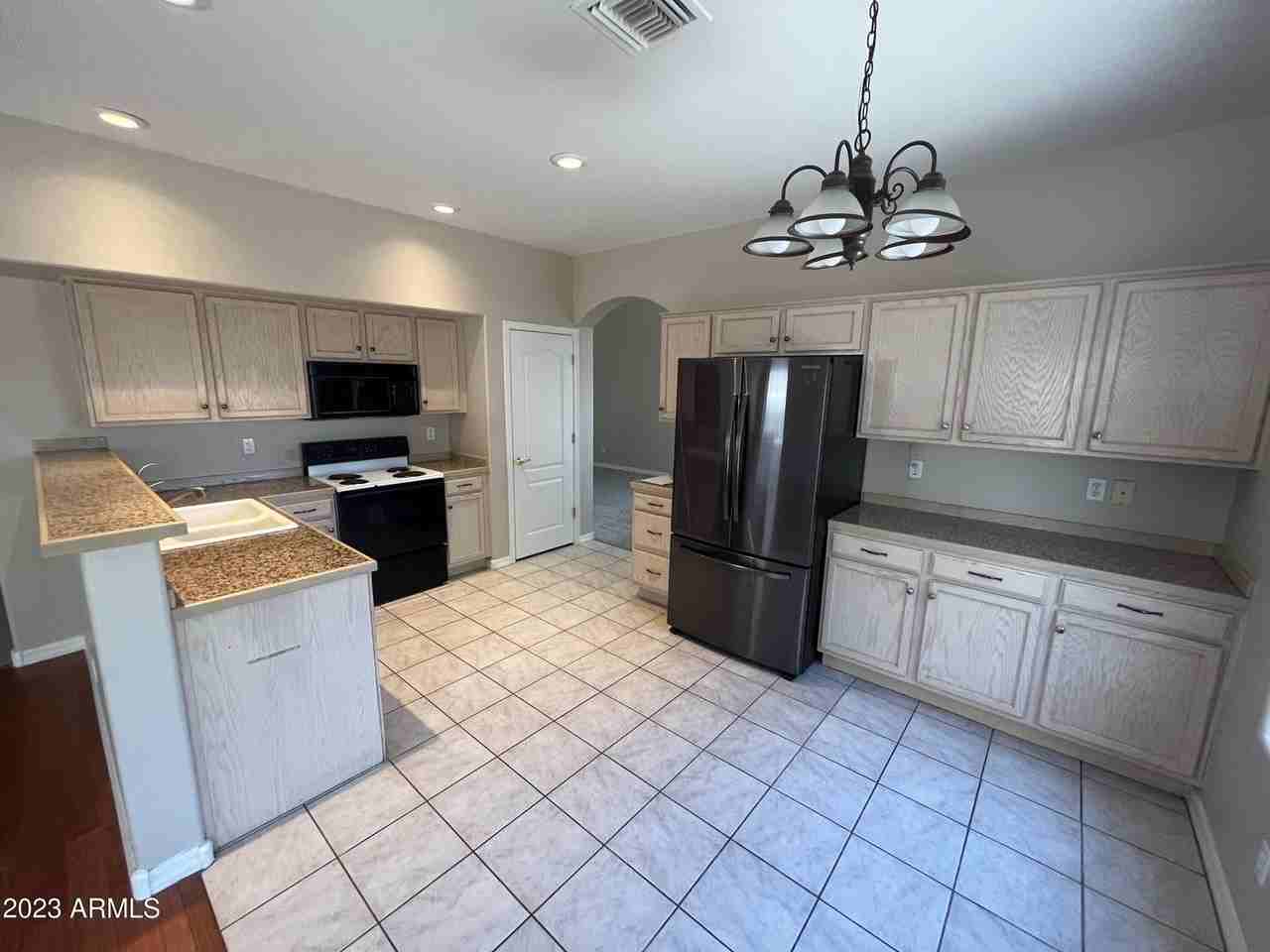 1321 N Palmsprings Dr - Photo 3 of 17