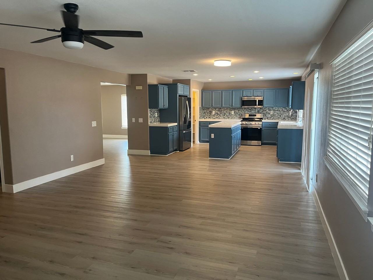 32180 Yosemite St - Photo 3 of 18