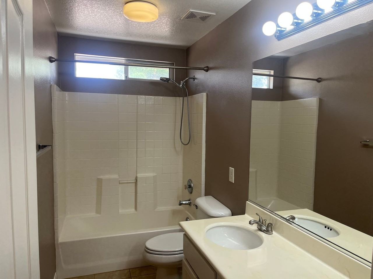 32180 Yosemite St - Photo 7 of 18