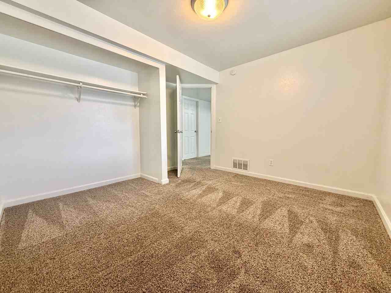 7685 S 2550 W - Photo 2 of 21