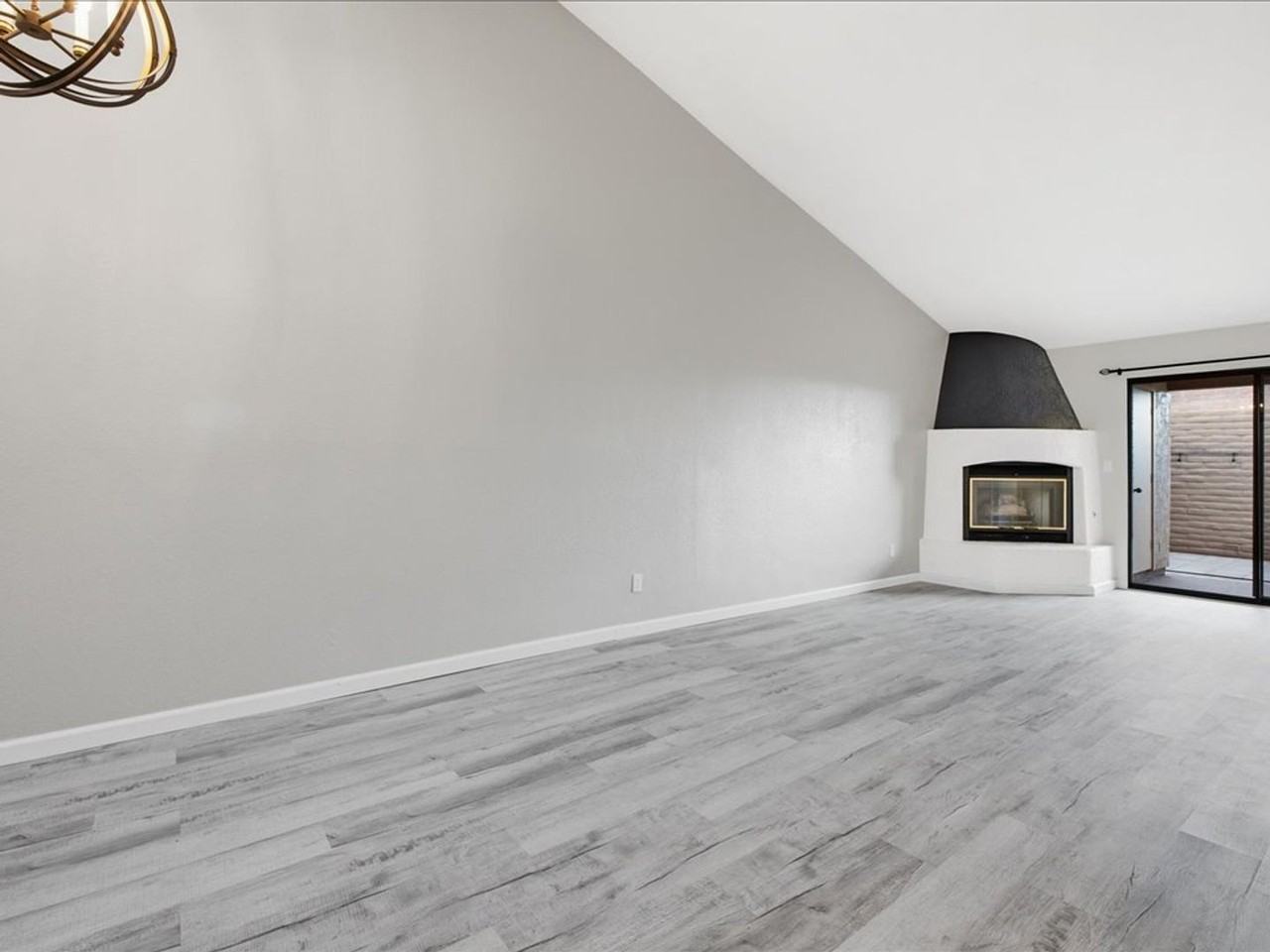 10111 N Spyglass Pl - Photo 5 of 27