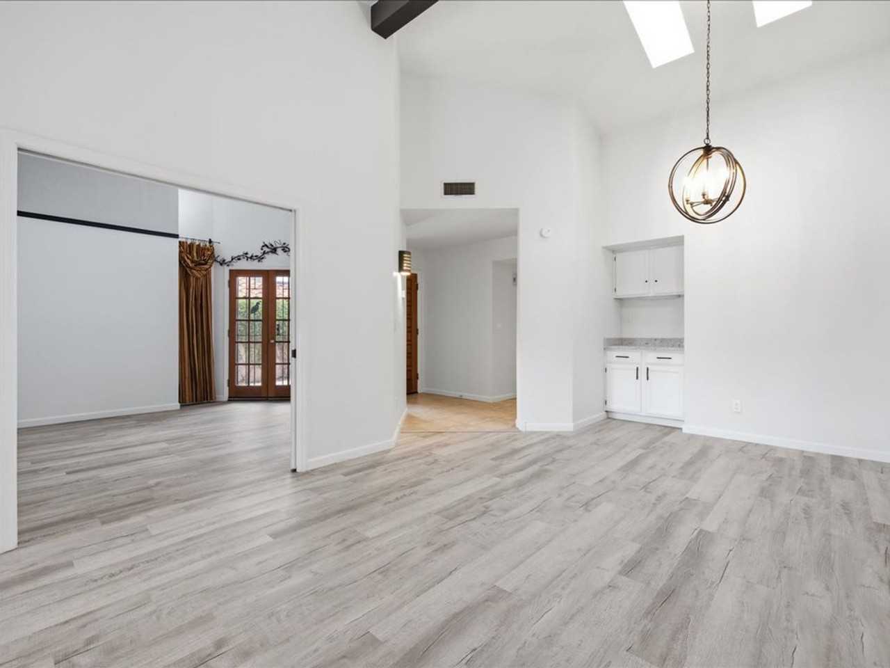 10111 N Spyglass Pl - Photo 7 of 27