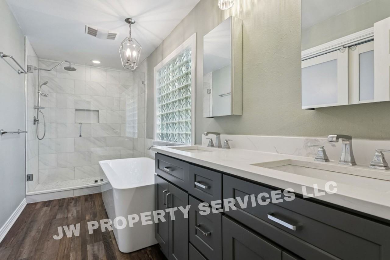 3412 White St - Photo 7 of 11