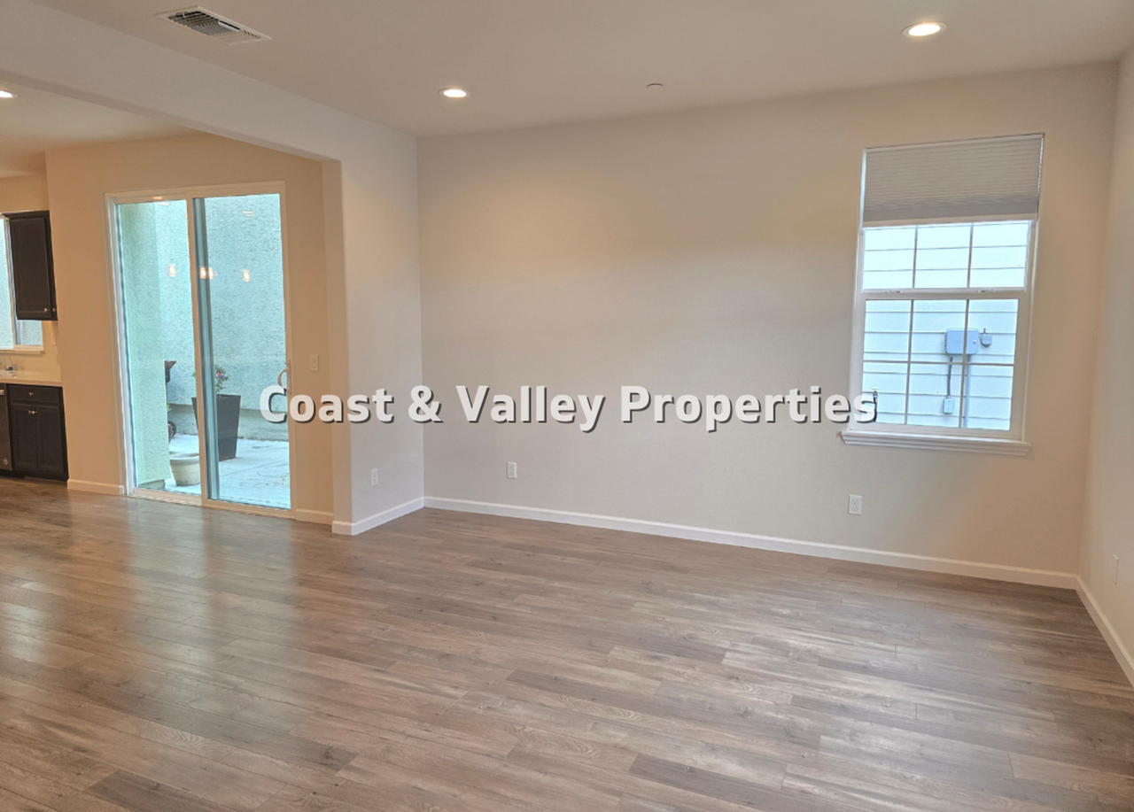 18907 Kilpatrick Ln - Photo 2 of 16