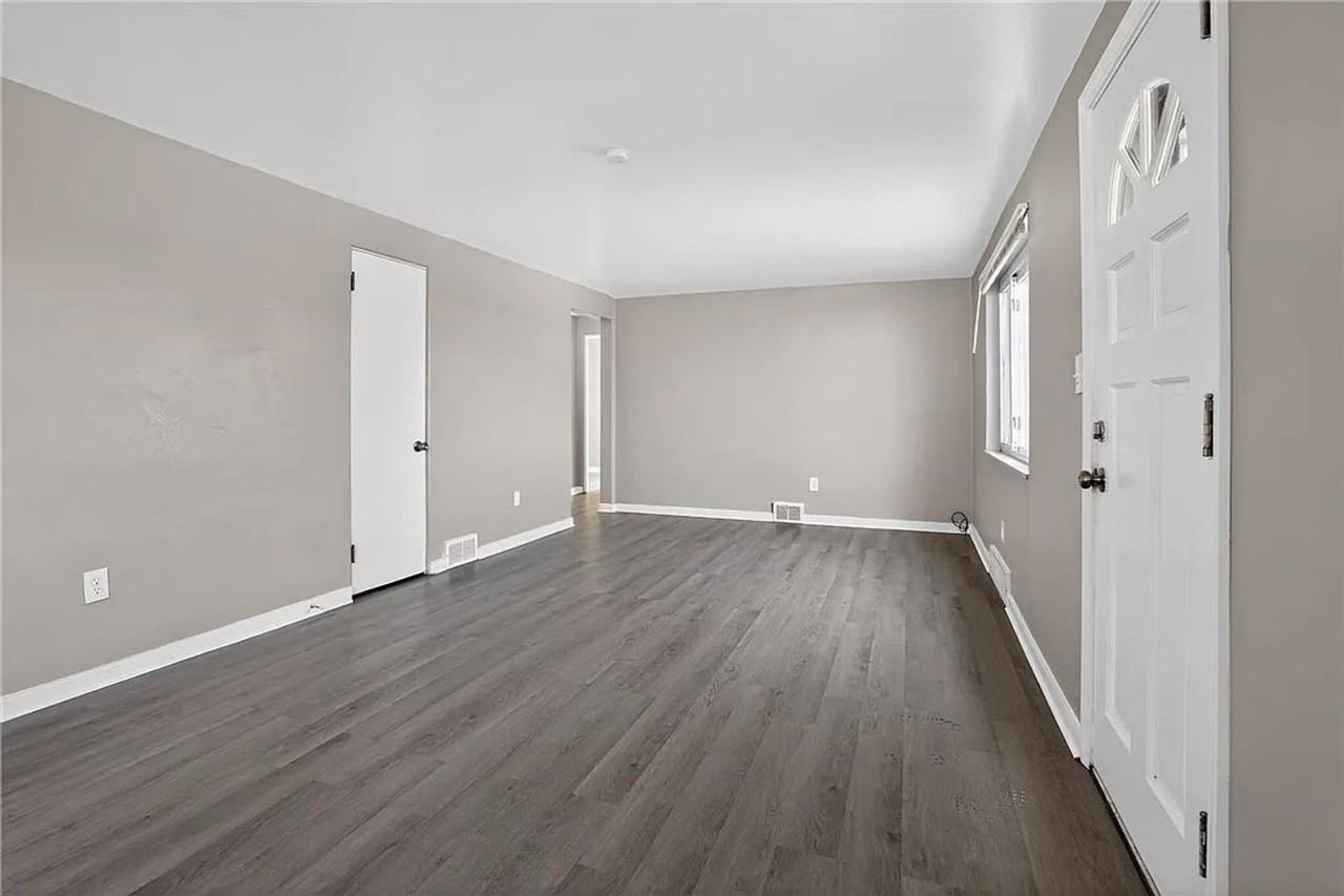 8030 Lincoln Rd - Photo 5 of 28