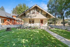 featured image of 206 W Waverly Pl