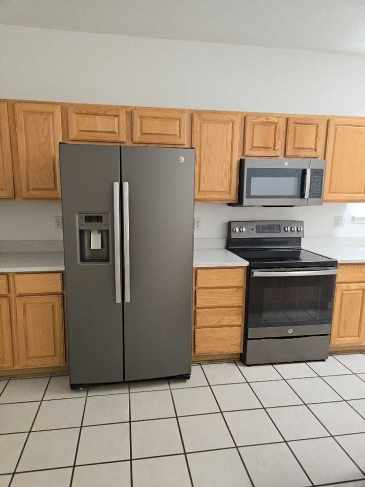8415 Calle Soquelle Ne - Photo 3 of 21