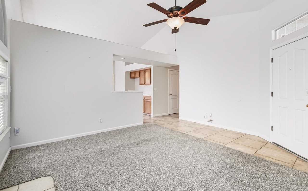 352 W Kelly Ave - Photo 6 of 33