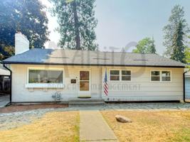 featured image of 1324 E 43rd Ave