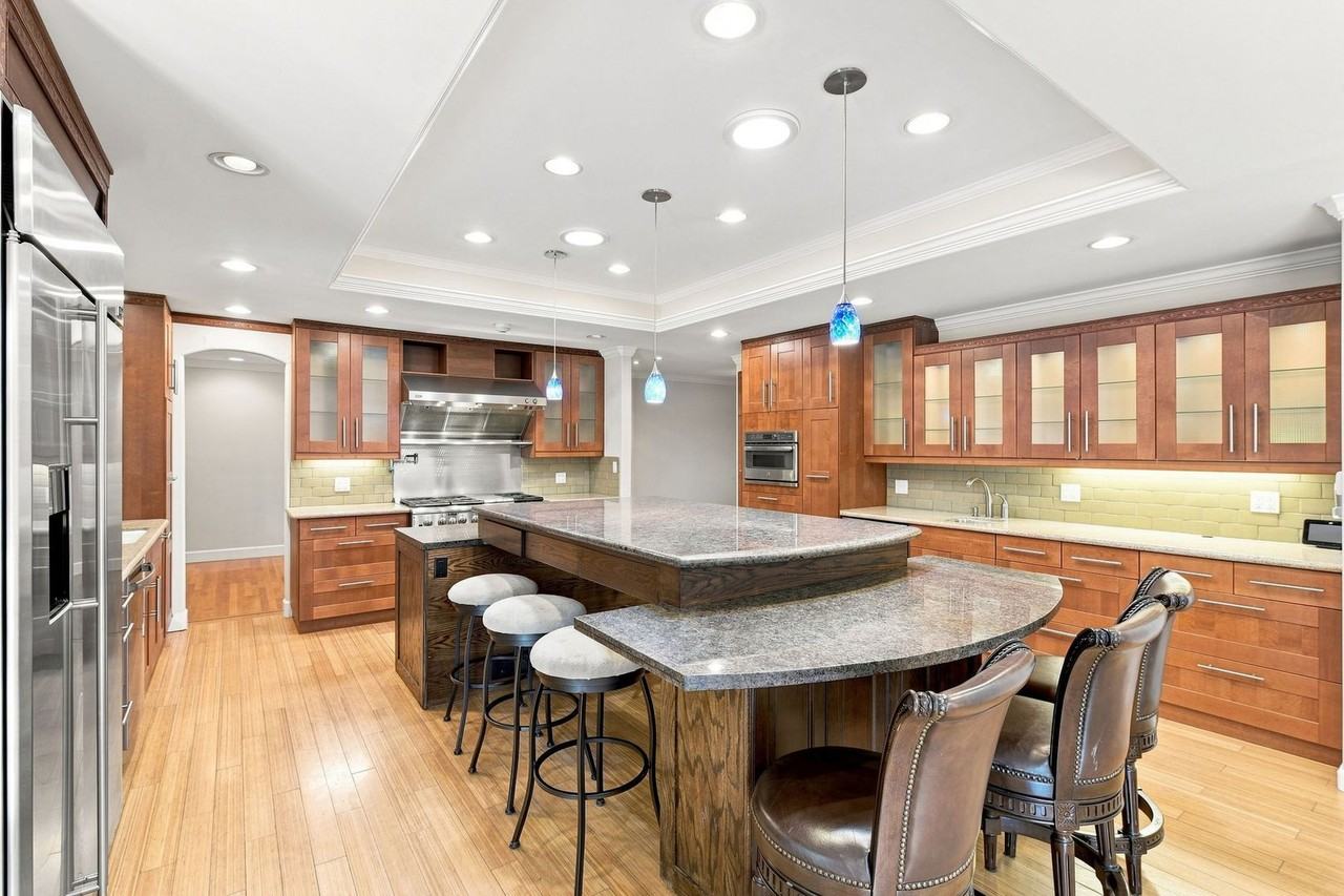 12445 Green Meadow Ln - Photo 6 of 35