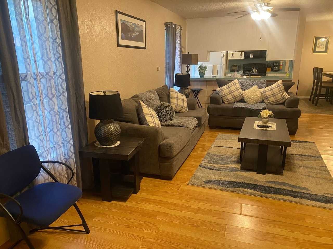 2707 Ne Euclid Ave - Photo 2 of 14