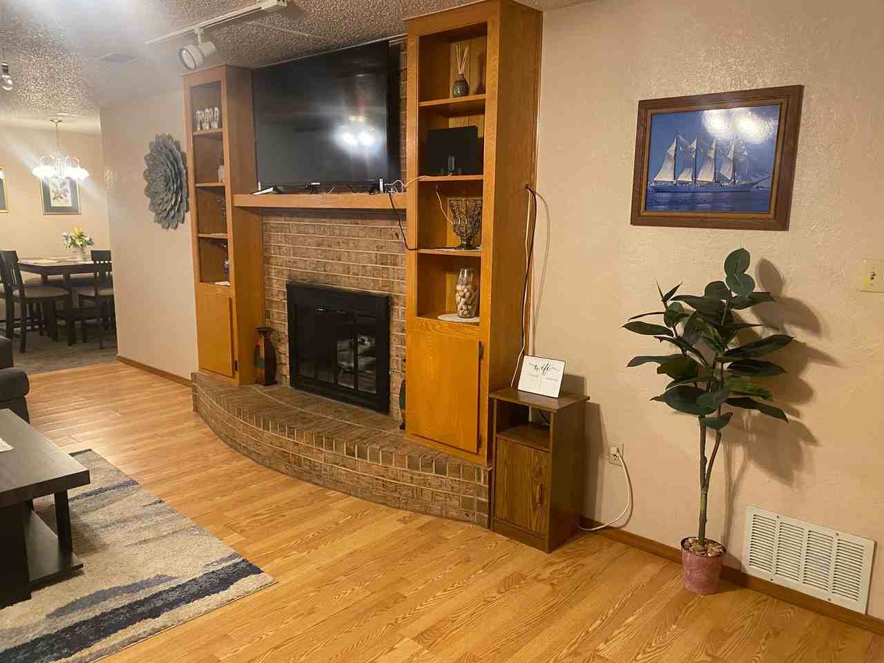 2707 Ne Euclid Ave - Photo 3 of 14