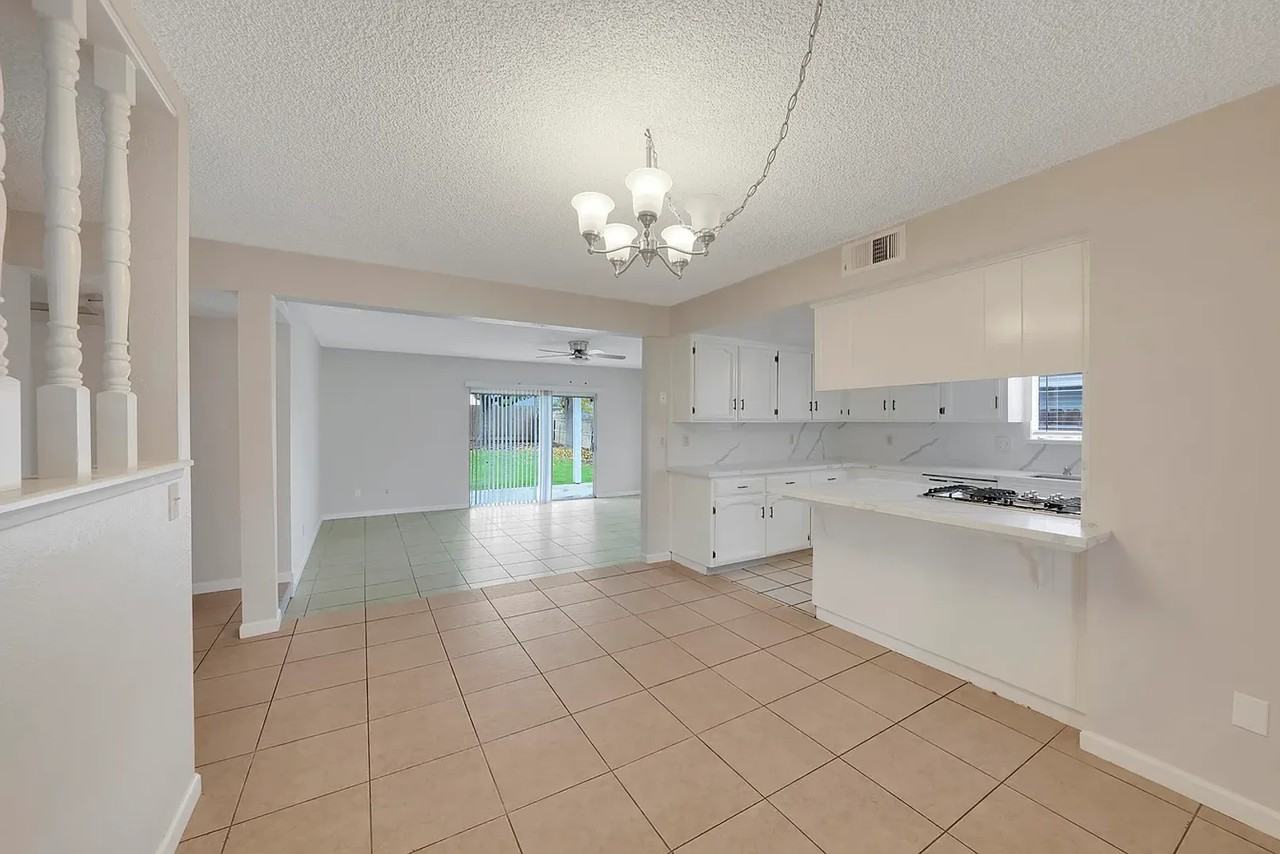 2297 N Polk St - Photo 6 of 37