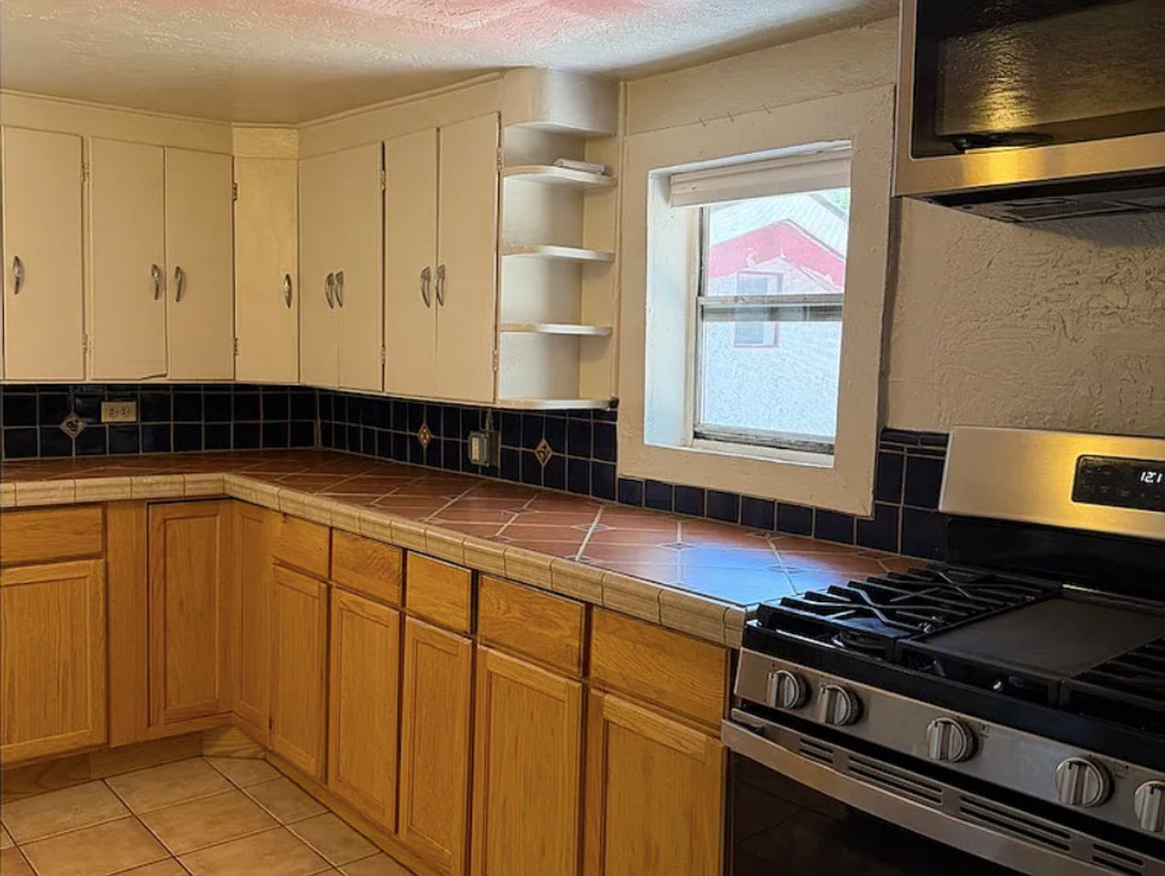330 E Ashurst Ave #A - Photo 4 of 16