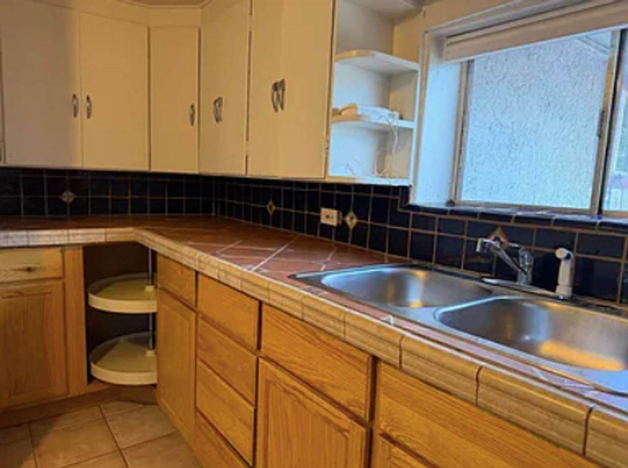 330 E Ashurst Ave #A - Photo 6 of 16