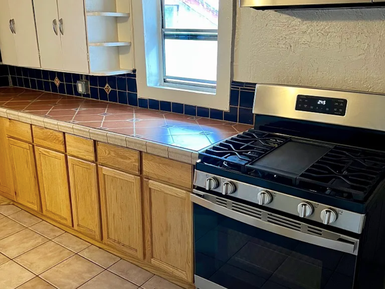 330 E Ashurst Ave #A - Photo 7 of 16