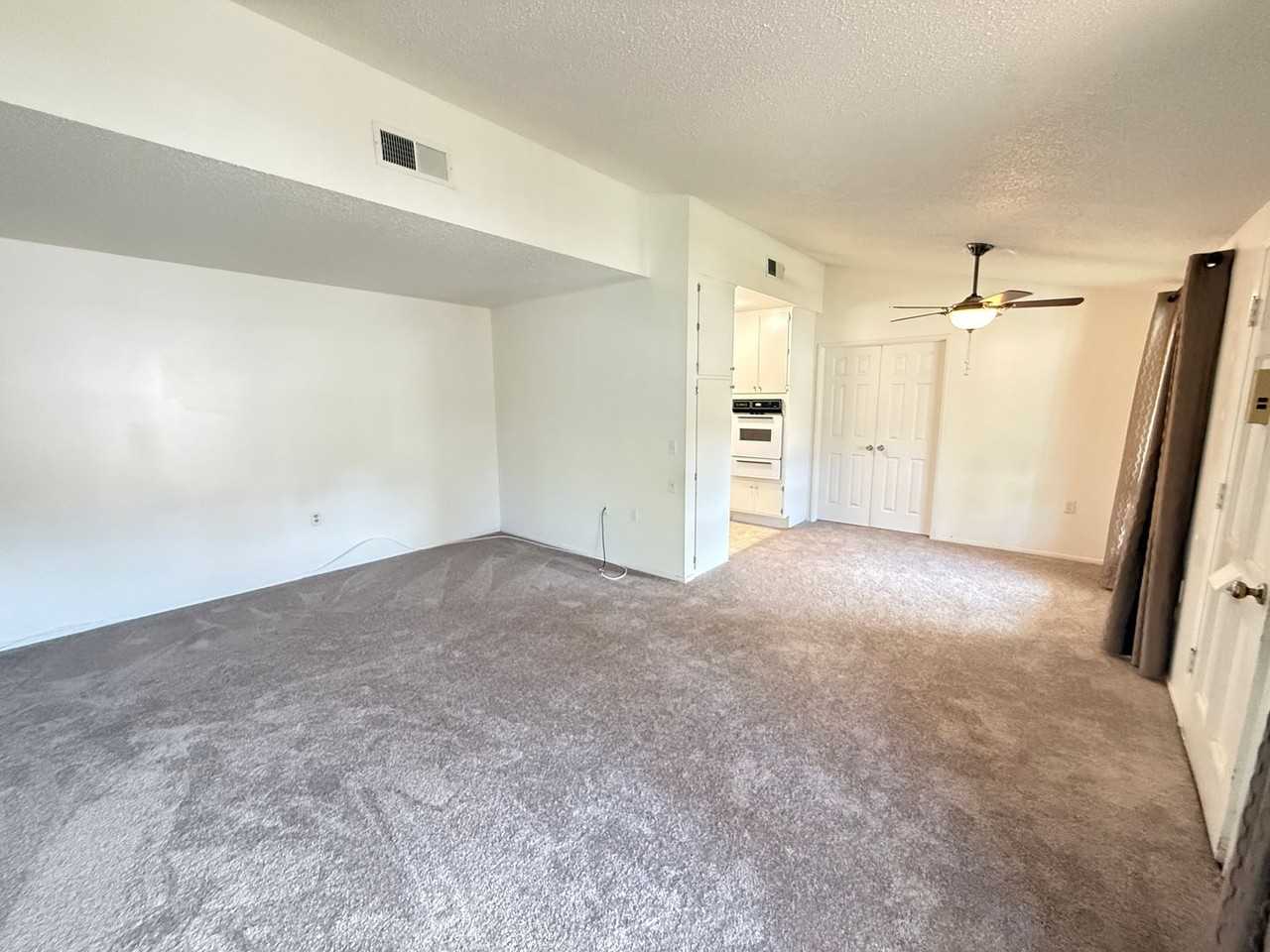 19021 Avenue Of The Oaks - Photo 2 of 21