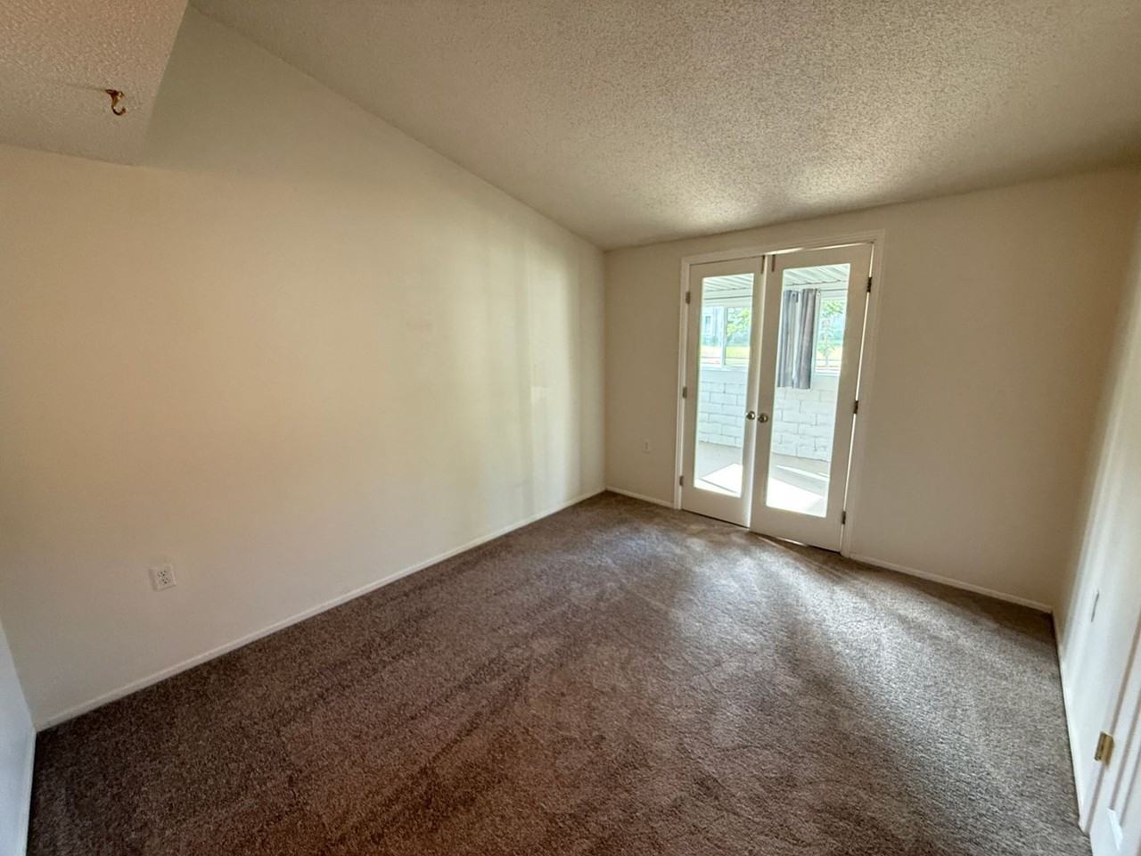 19021 Avenue Of The Oaks - Photo 6 of 21