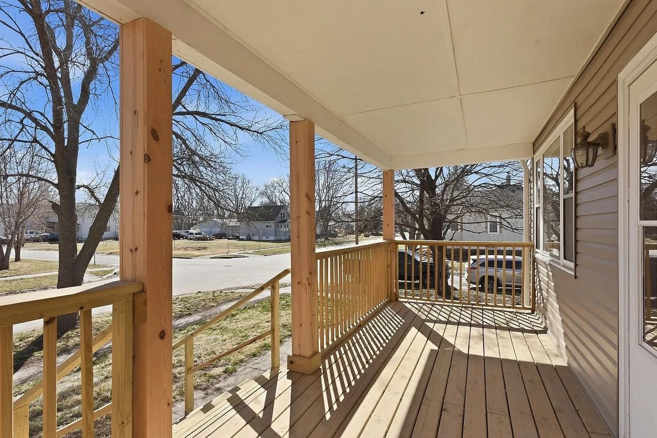 1620 S 9th St - Photo 4 of 50