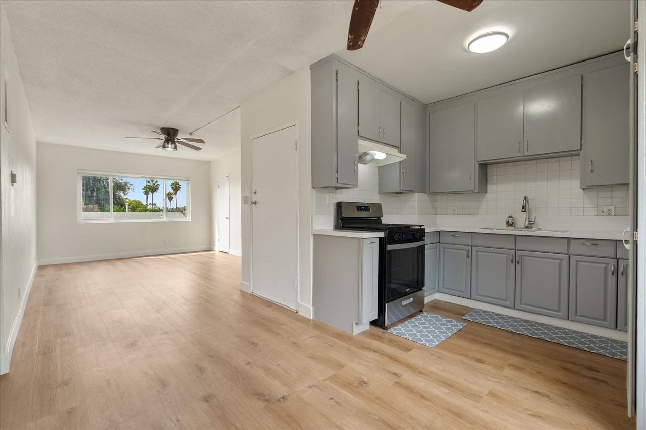 3925 Barrett Rd - Photo 2 of 23