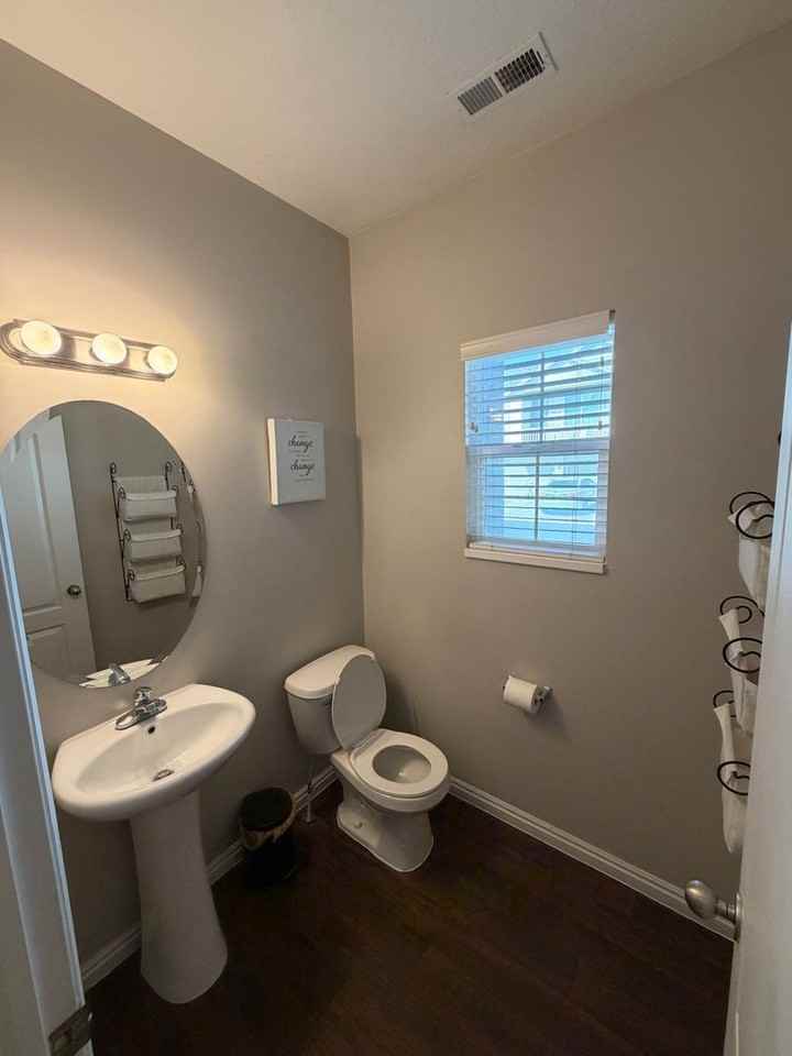 977 Chelsea Ln - Photo 5 of 32