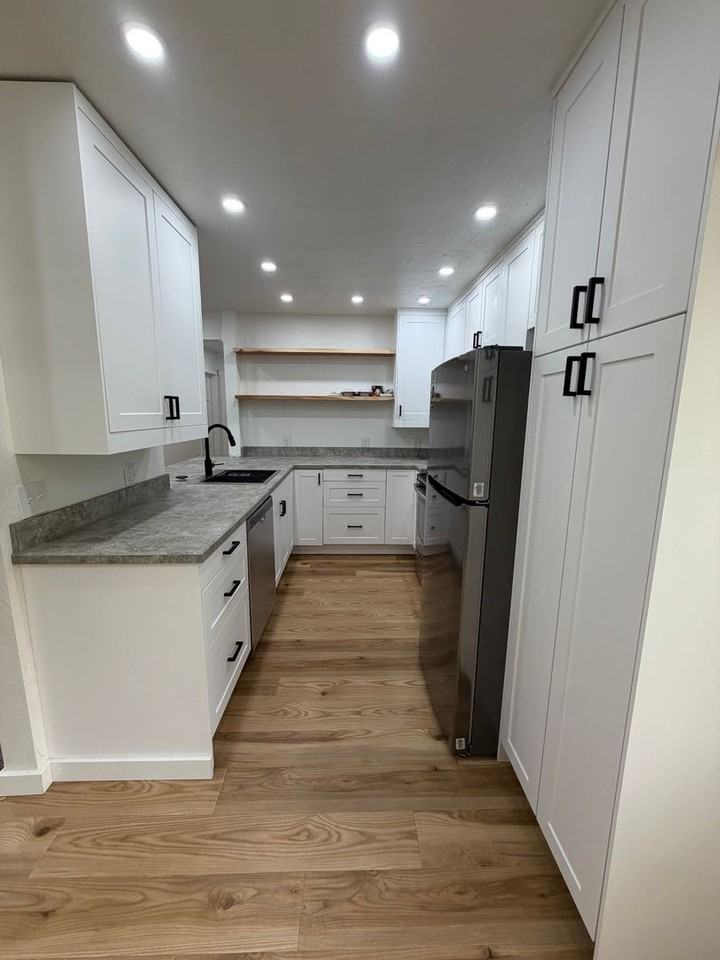 2095 Little Coyote Rd - Photo 2 of 14
