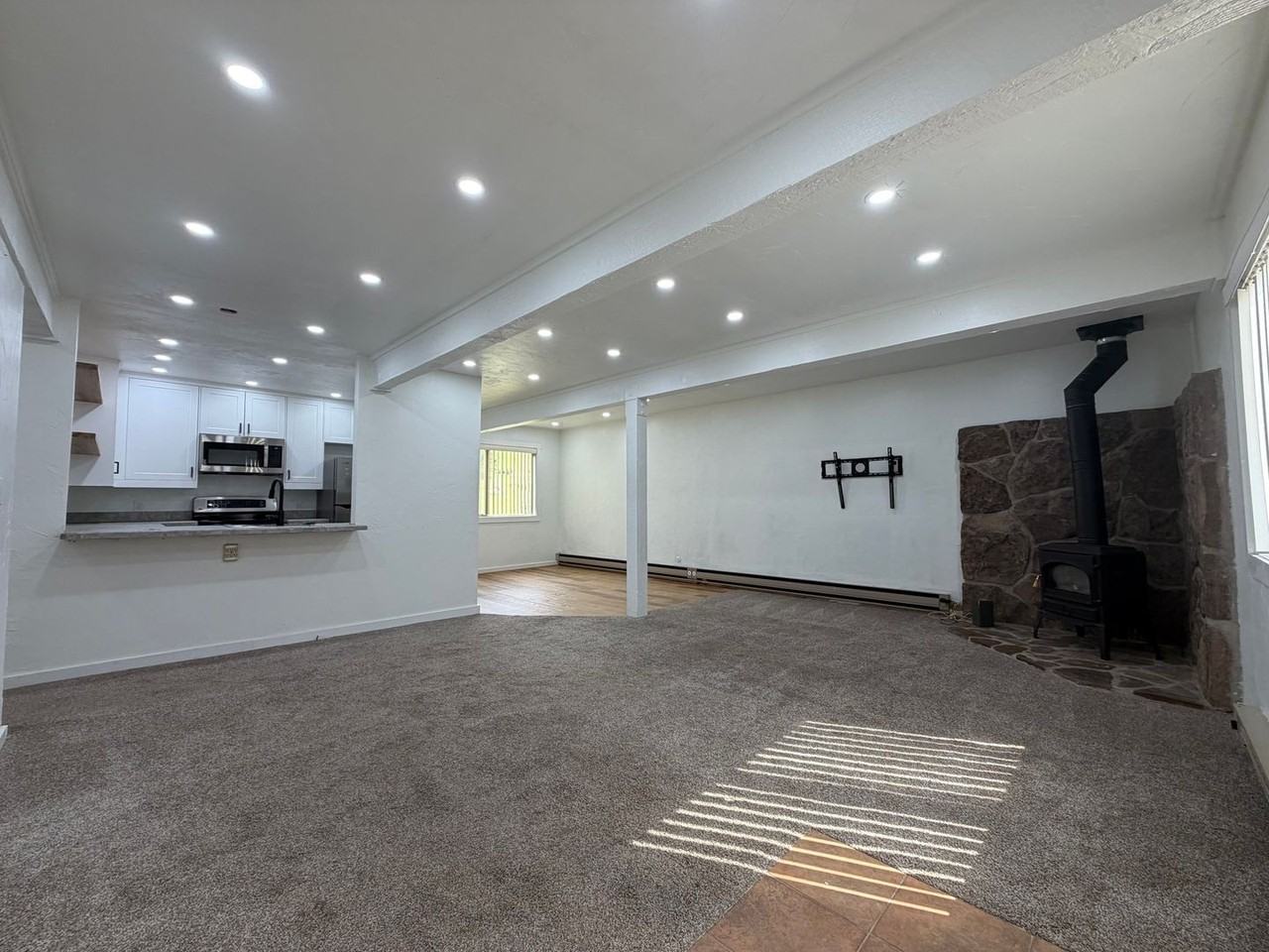 2095 Little Coyote Rd - Photo 3 of 14