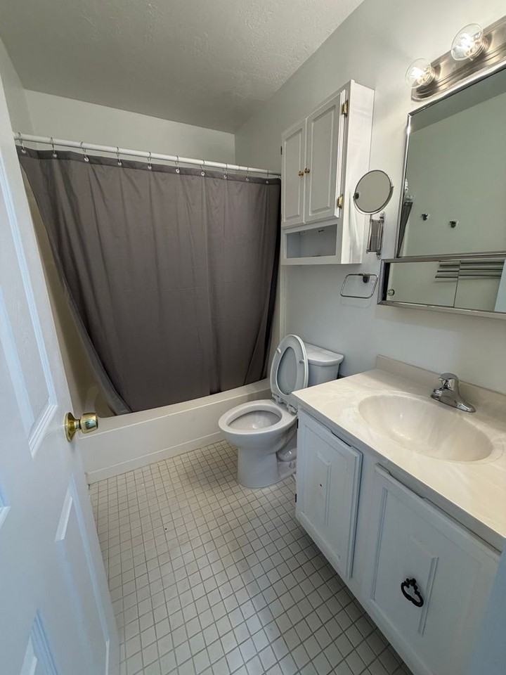 2095 Little Coyote Rd - Photo 5 of 14