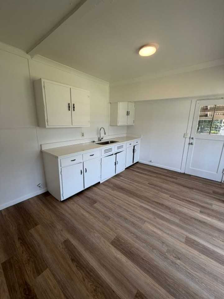 540 Dunbar St - Photo 3 of 8