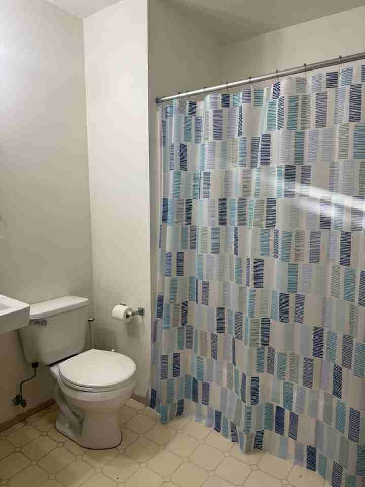 3208 Rockefeller Ave - Photo 6 of 17