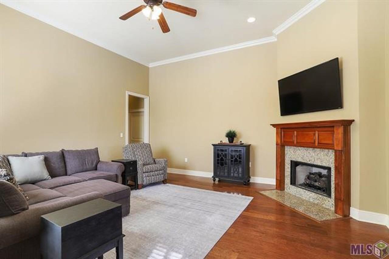 36303 E Pine Grove Ct - Photo 5 of 16
