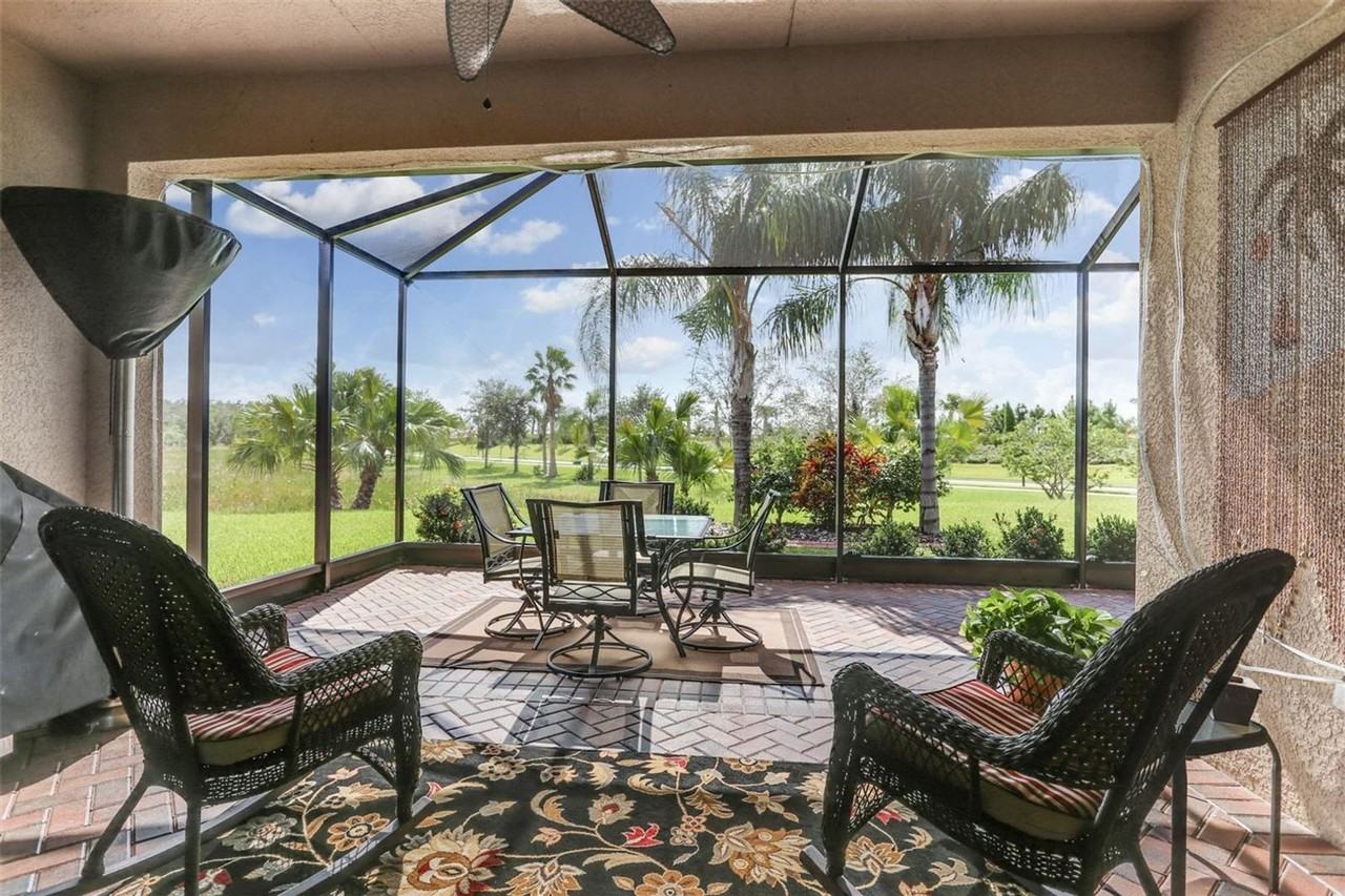 16172 Amethyst Key Dr - Photo 3 of 26