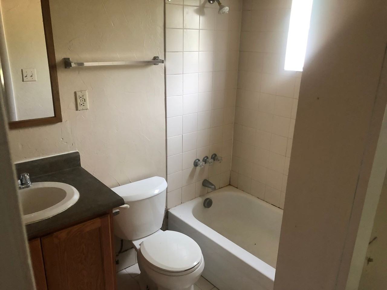 2227 S Williams St - Photo 6 of 15