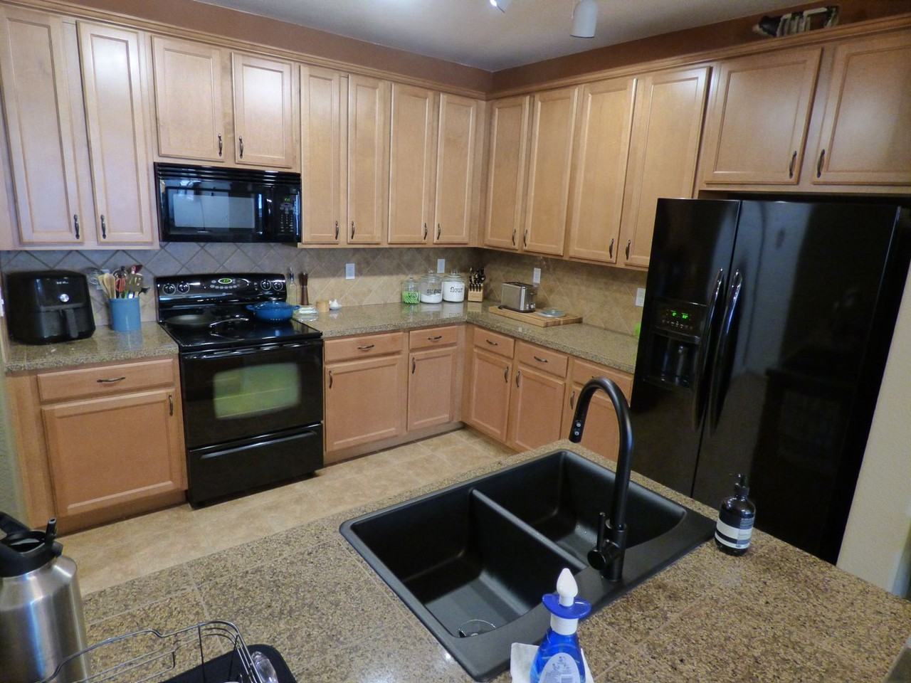 15470 Canyon Rim Dr #308 - Photo 3 of 33