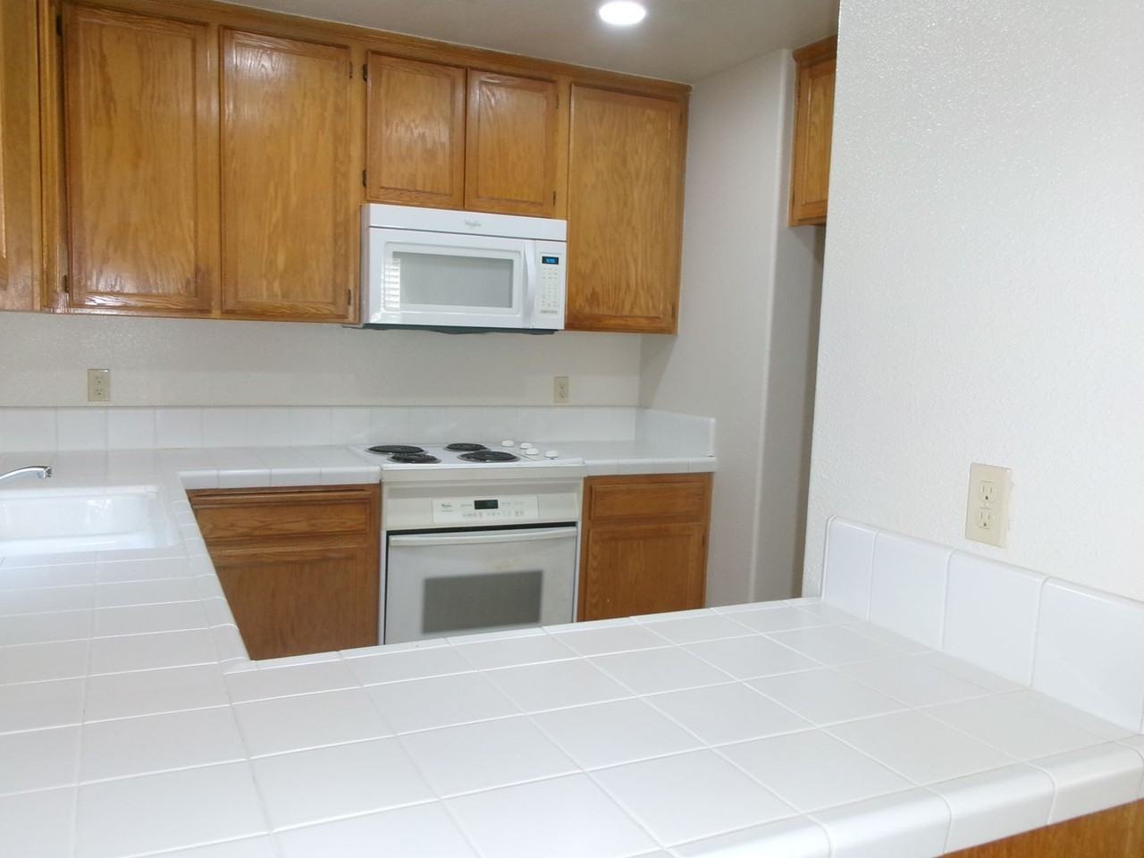 218 Idlewild Dr - Photo 6 of 17