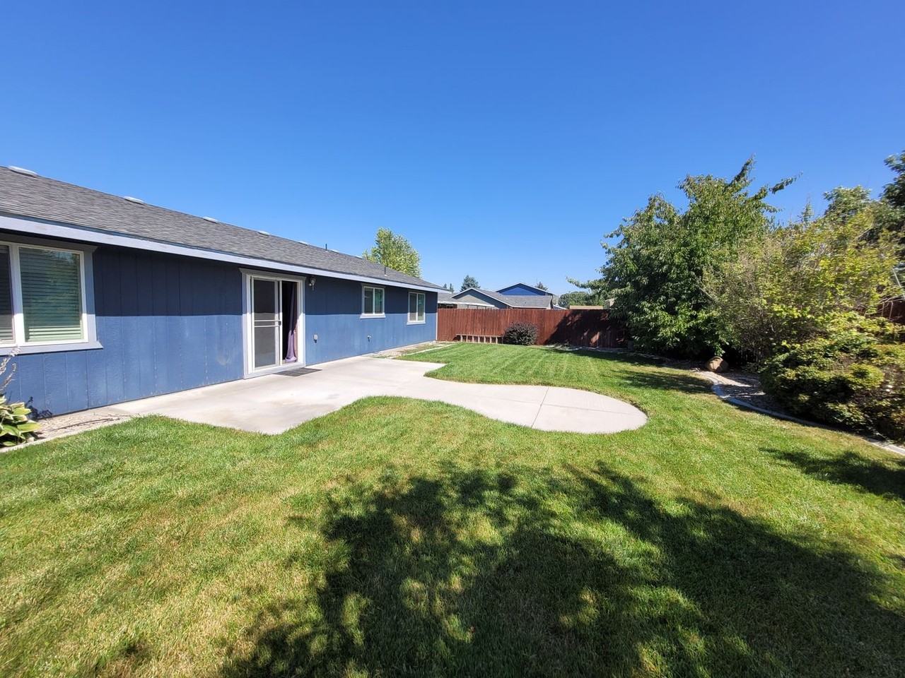 1617 Dynasty Dr - Photo 2 of 14
