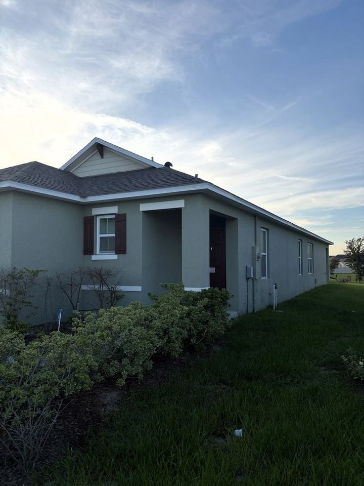 1064 Andean Ln - Photo 3 of 20