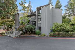 10922 Ne 34th Pl #2 - Photo 1 of 1