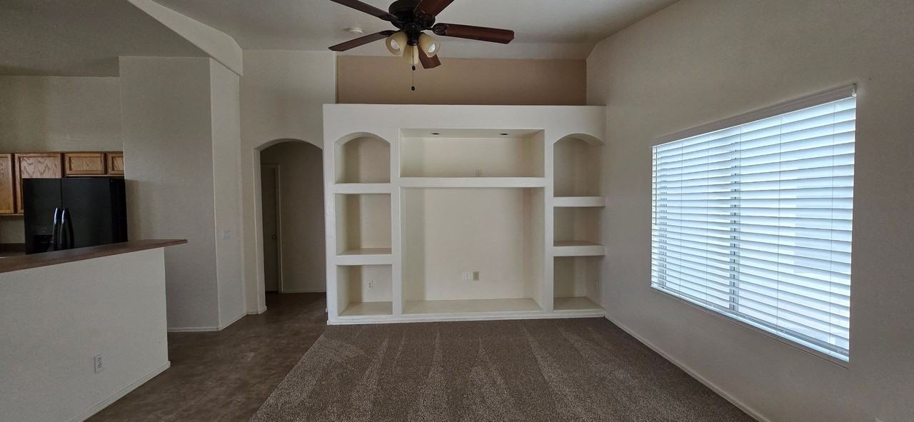 10936 W Vista Ln - Photo 2 of 19