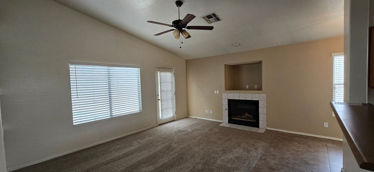 10936 W Vista Ln - Photo 4 of 19