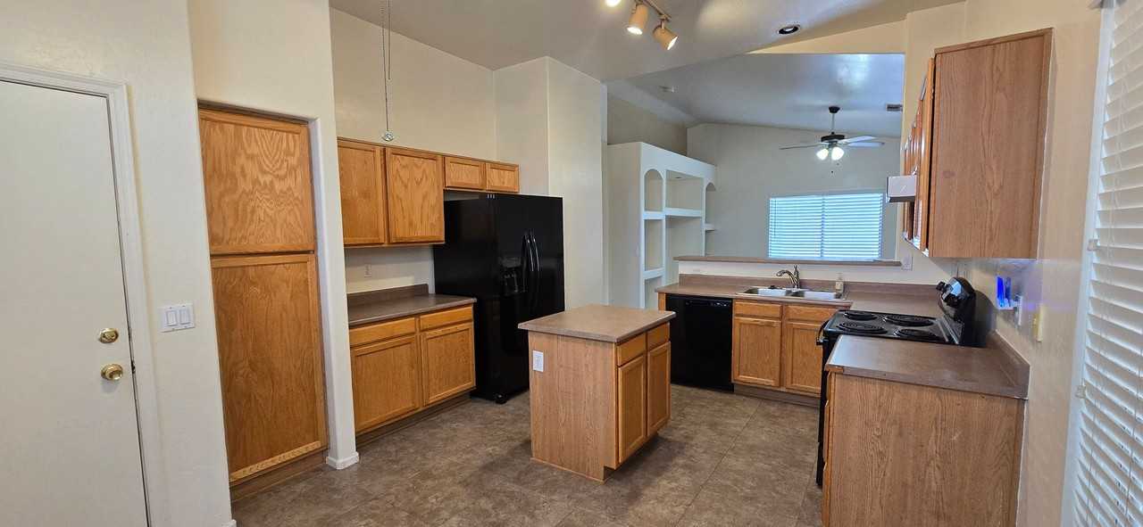 10936 W Vista Ln - Photo 7 of 19