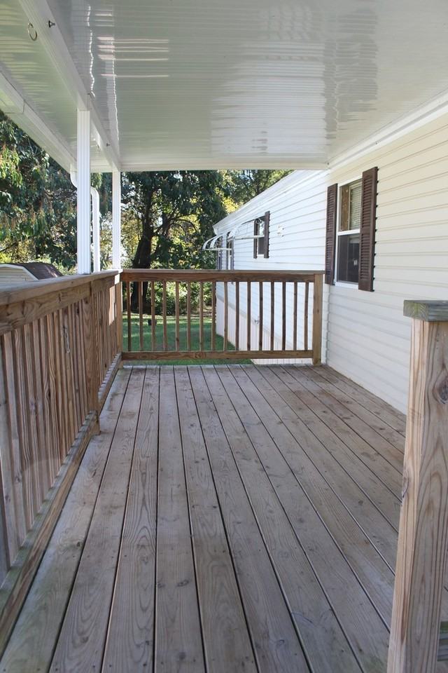 7 Locust Ln - Photo 3 of 8