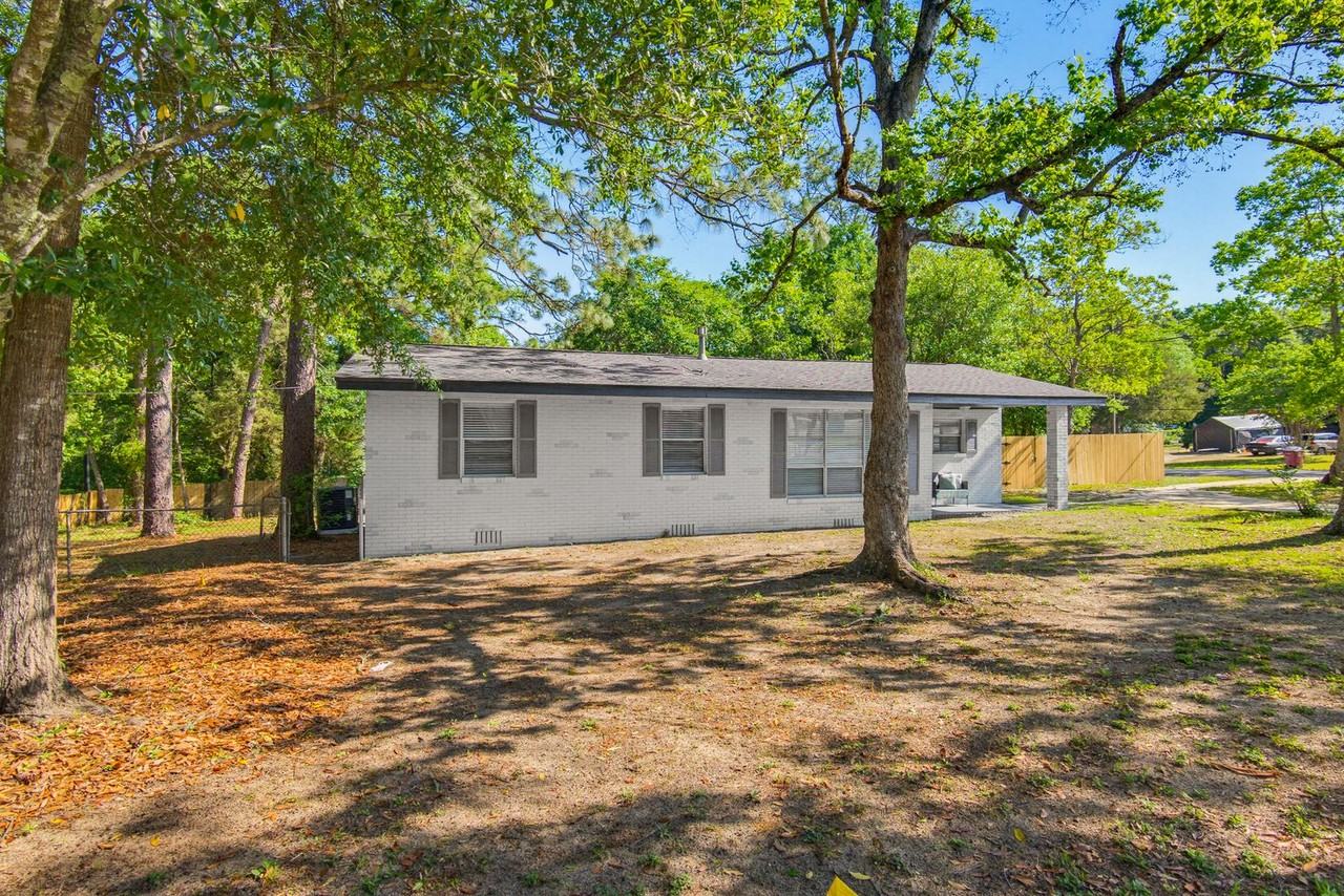 1095 Texas Pkwy - Photo 7 of 50