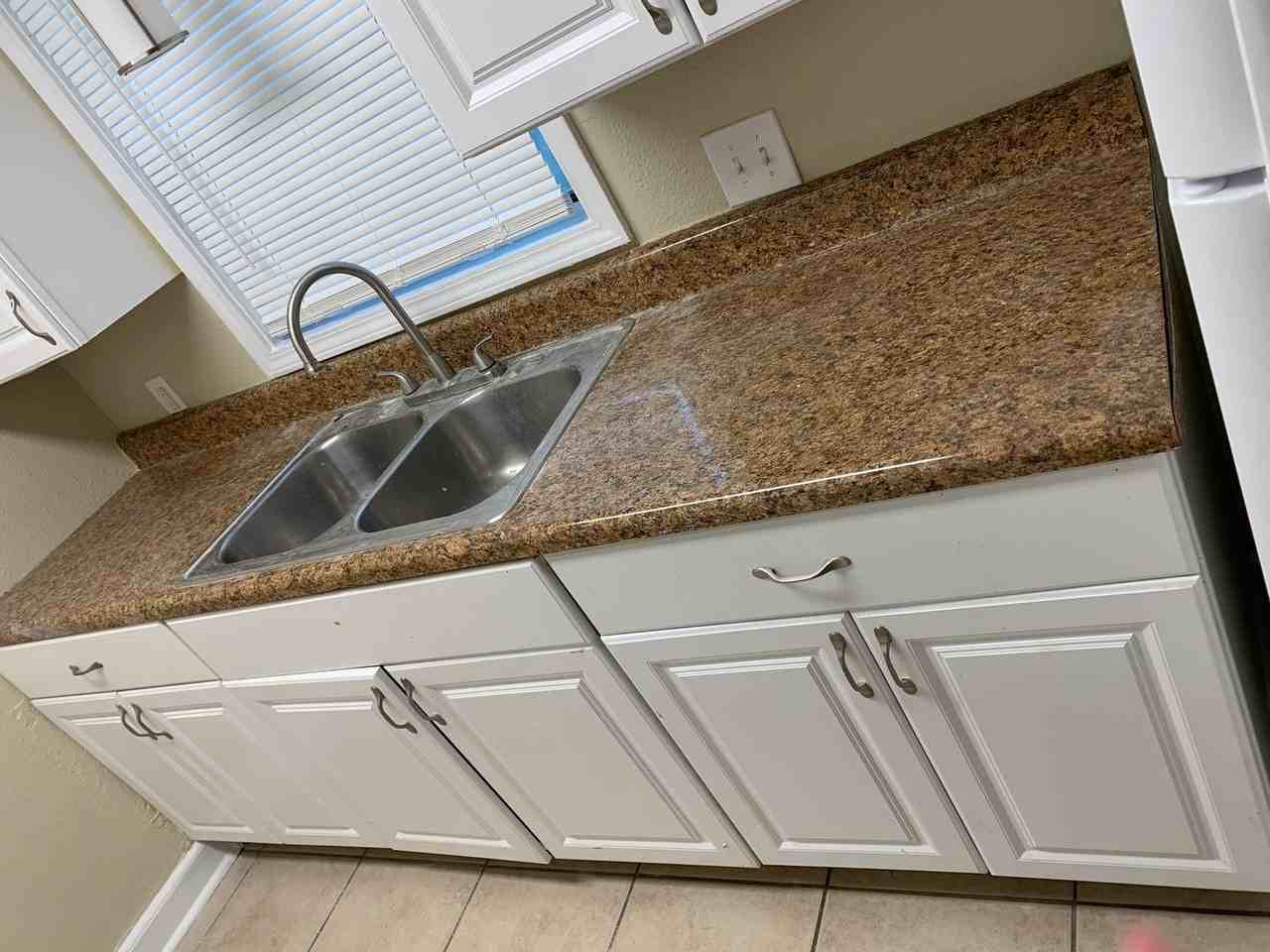 6139 Syrcle Ave - Photo 7 of 17