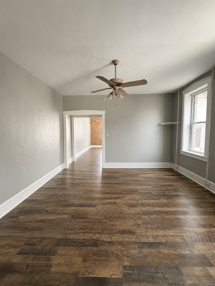 439 W High St - Photo 6 of 13